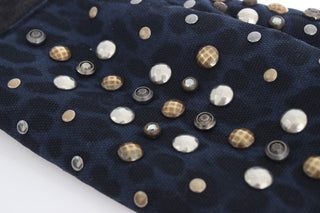 Graue Woll-Shearling-Stulpen mit blauer Leopardenmuster-Applikation