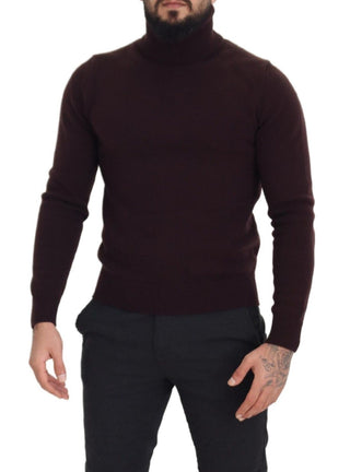 Jersey marrón de lana con cuello alto