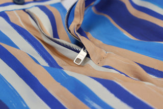 Blau gestreifte Seiden-Baumwoll-Slim-Hose