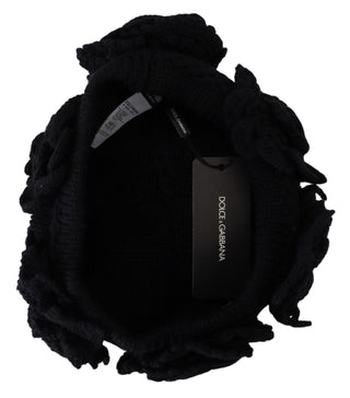 Schwarze Strickmütze aus Wolle