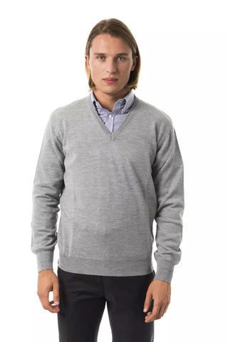 Herrenpullover aus grauer Wolle