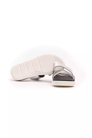 Silberne Damen-Sandale aus Polyethylen