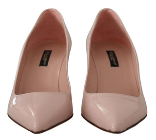 Pinkfarbene Lackleder Kitten Heel Pumps