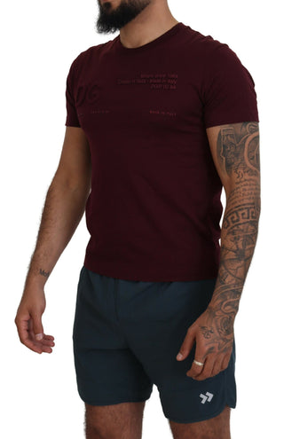 Camiseta para hombre de manga corta granate con estampado  