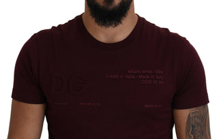 Camiseta para hombre de manga corta granate con estampado  
