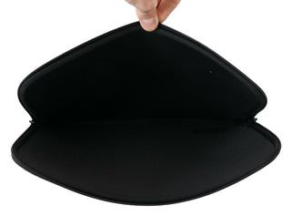 Funda acolchada negra para bolsa con cremallera  