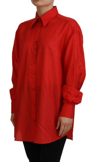Rotes Seidenhemd mit Kragen, langen Ärmeln und Oberteil