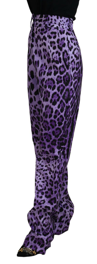 Lila Hosen mit Leopardenmuster und hoher Taille