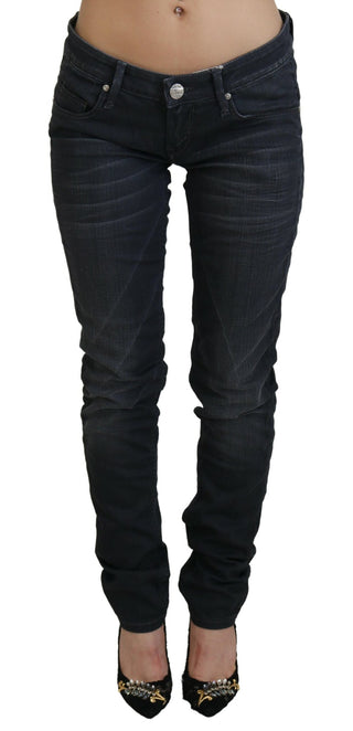 Jeans de mezclilla de algodón negro lavado de tiro bajo y ajuste slim