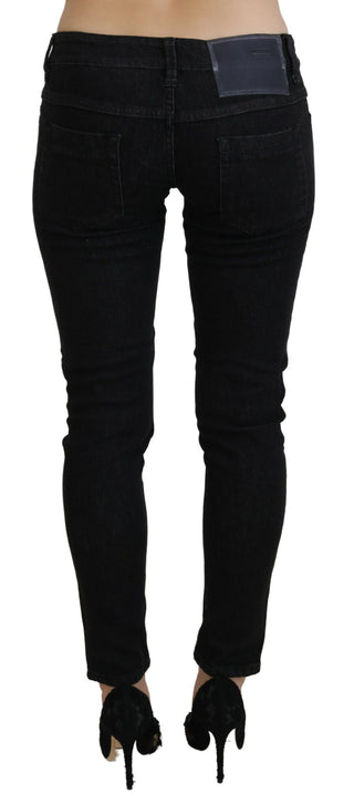 Schwarze Hüftjeans aus schmal geschnittenem Baumwolldenim