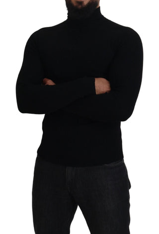 Schwarzer Rollkragenpullover mit halbem Reißverschluss