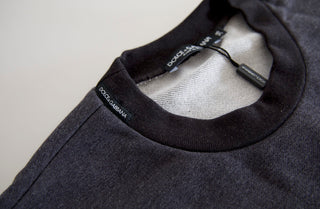 Dunkelgrauer Baumwollpullover mit Rundhalsausschnitt