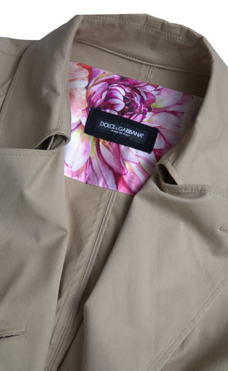 Khakifarbener zweireihiger Trenchcoat