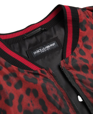 Chaqueta corta bomber con estampado de leopardo rojo