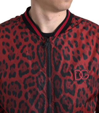 Chaqueta corta bomber con estampado de leopardo rojo