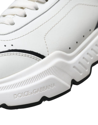 Zapatillas Daymaster blancas y negras de corte bajo  