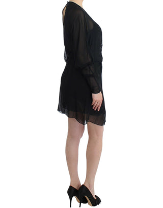 Vestido de seda negro de manga larga