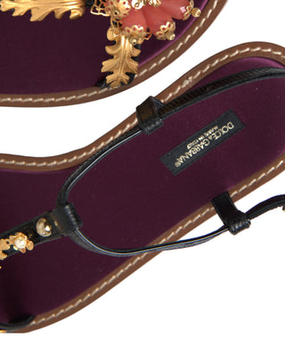 Sandalias de cuero negras con cristales dorados  