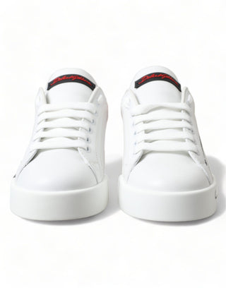 Zapatillas bajas de mujer blancas con cordones rojos  