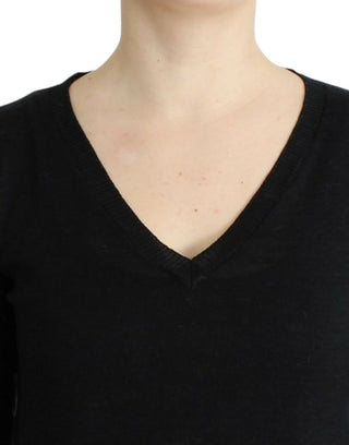 Suéter ligero negro con cuello en V