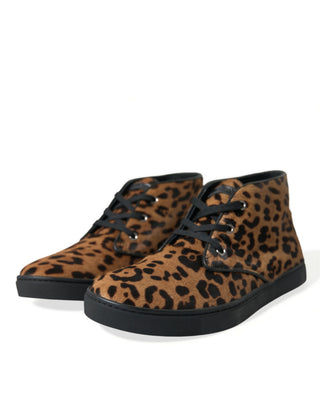 Zapatillas marrones de cuero con pelo de poni y estampado de leopardo
