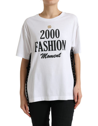 Camiseta blanca con estampado de eslogan y detalles de cordones