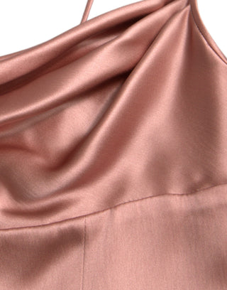 Vestido largo rosa de seda con tirantes finos