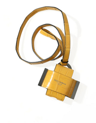 Llavero de cuero de cocodrilo amarillo con logo impreso