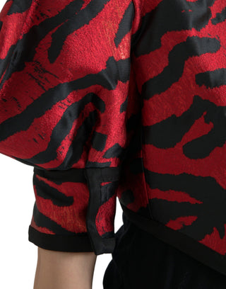Chaqueta corta negra con estampado rojo