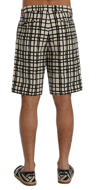 Weiß-schwarz gestreifte Freizeit-Shorts