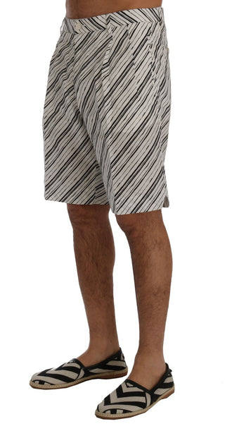 Shorts casuales a rayas blancas y negras