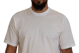 Weißes Baumwoll-T-Shirt mit kurzen Ärmeln und Rundhalsausschnitt