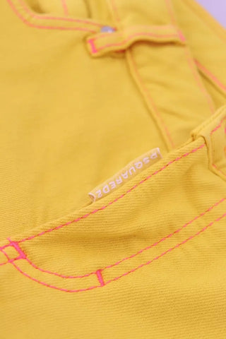 Gelbe Jennifer Jeans aus Baumwolle mit niedriger Leibhöhe und verkürztem Schnitt