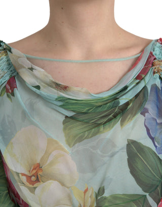 Blaues Maxikleid mit Blumenmuster und Stufenrock