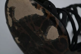 Zapatos de tacón de aguja con correa al tobillo de ante negro