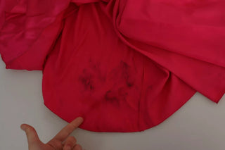 Vestido midi fucsia ajustado de un solo hombro
