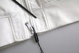 Chaqueta bomber blanca de manga larga con cremallera completa