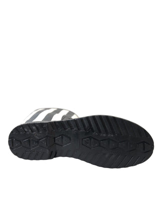 Schwarze kniehohe flache Gummistiefel Schuhe