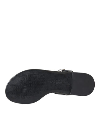 Sandalias planas negras con cristales y chanclas  