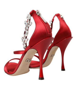 Sandalias Keira rojas de satén con cristales y tacones