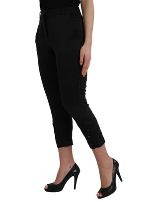 Pantalones capri negros de cintura alta y corte cropped