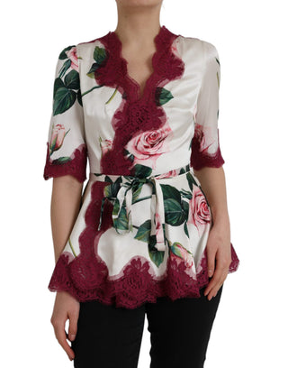 Top blanco de seda con encaje floral y mangas cortas