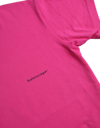 Camiseta rosa de algodón con cuello redondo y mangas cortas tipo tee