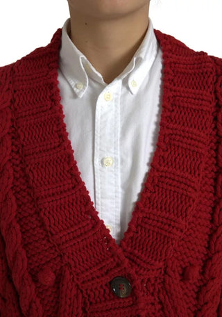 Cardigan rojo de lana con botones y punto