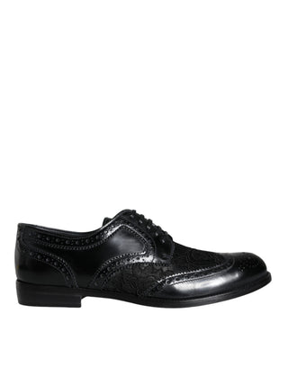 Schwarzes Leder Blumen-Spitzenkleid Formelle Schuhe