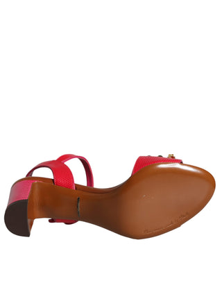 Sandalias Keira de Cuero Fucsia con Adornos