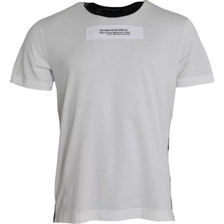 Camiseta negra con estampado de camuflaje blanco y cuello redondo