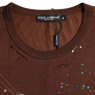 Camiseta marrón de algodón con salpicaduras de color y cuello redondo