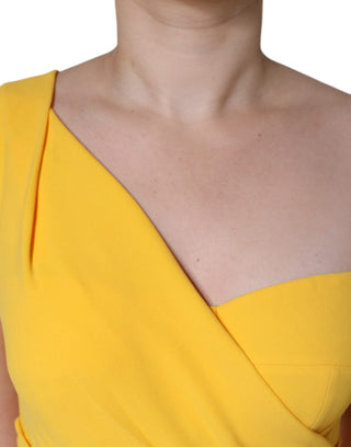 Gelbes One-Shoulder-Midikleid mit seitlichem Schlitz