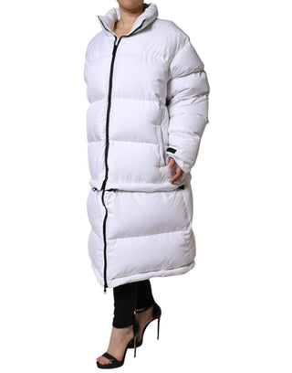 Chaqueta blanca acolchada con cremallera completa